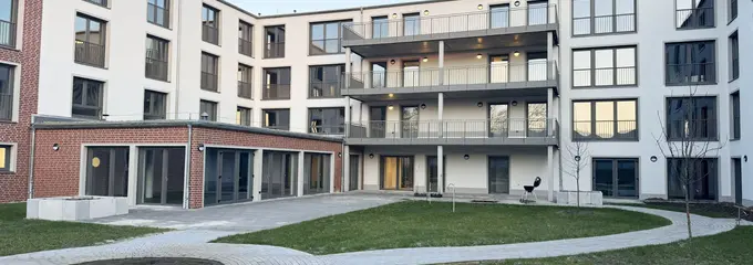 Osterholz-Scharmbeck compassio care home – modern architecture with gardens Modern compassio care home in Osterholz-Scharmbeck with balconies, a terrace and well-maintained gardens